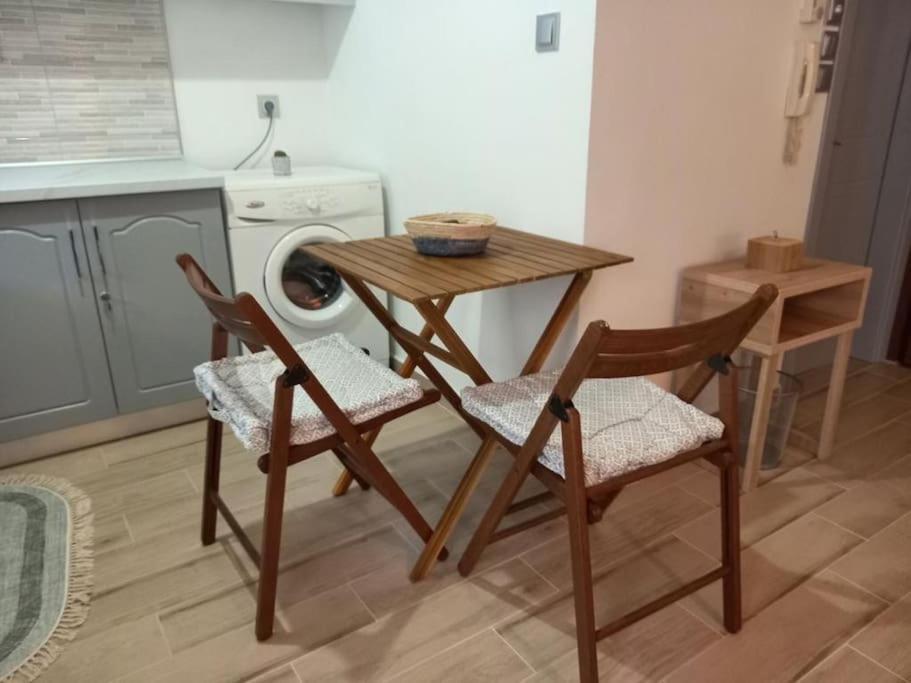 Vagelishome Komotini Buitenkant foto